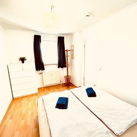 Outletcity Apartment Ferienwohnung Metzingen Metzingen  Extérieur photo