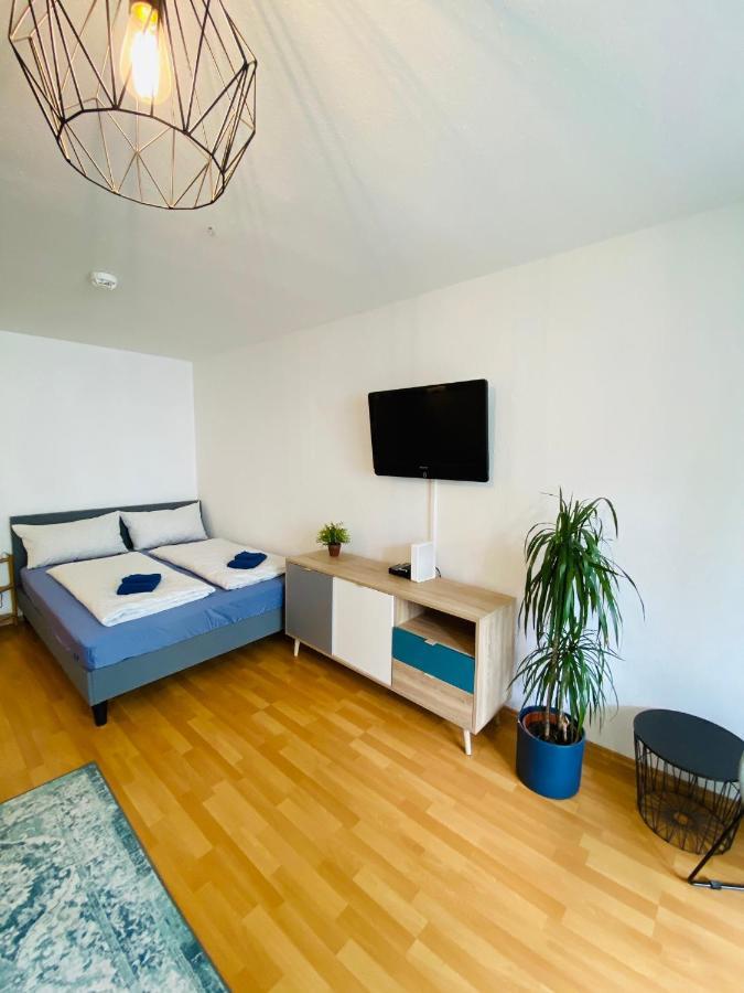 Outletcity Apartment Ferienwohnung Metzingen Metzingen  Extérieur photo