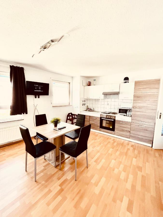 Outletcity Apartment Ferienwohnung Metzingen Metzingen  Extérieur photo