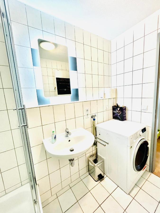 Outletcity Apartment Ferienwohnung Metzingen Metzingen  Extérieur photo
