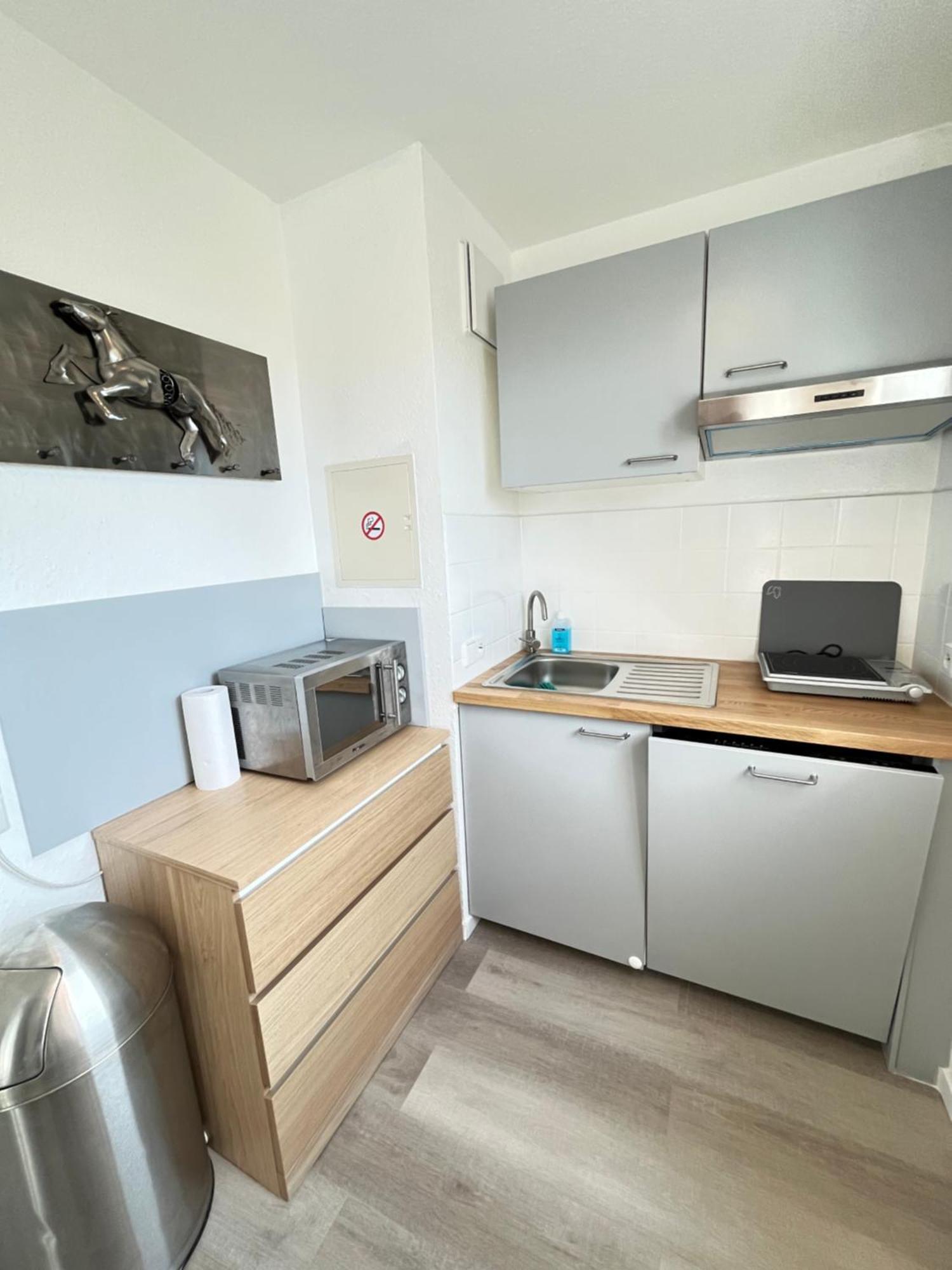 Outletcity Apartment Ferienwohnung Metzingen Metzingen  Extérieur photo