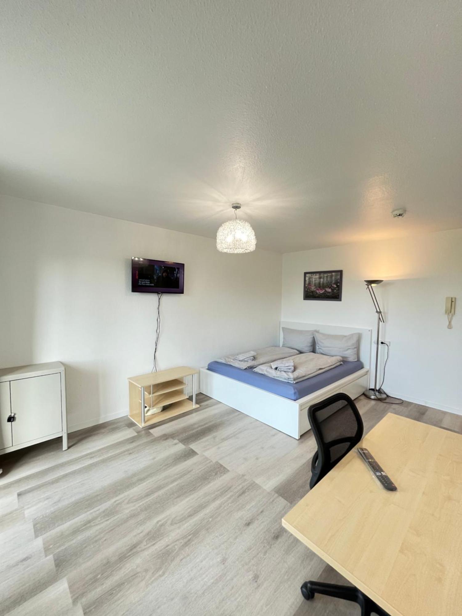 Outletcity Apartment Ferienwohnung Metzingen Metzingen  Extérieur photo