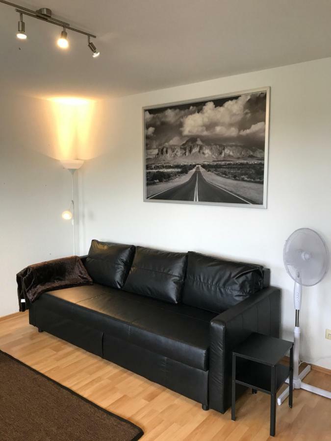 Outletcity Apartment Ferienwohnung Metzingen Metzingen  Extérieur photo