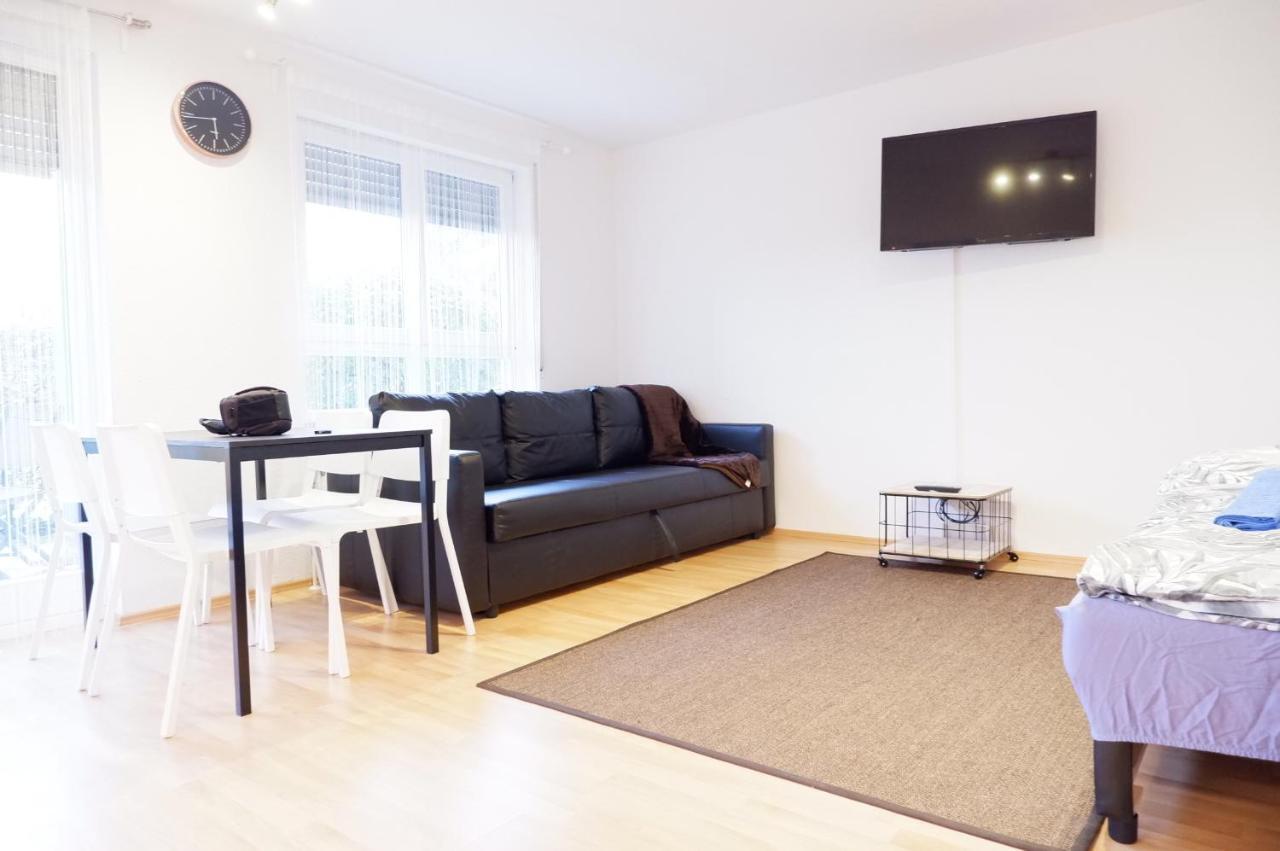 Outletcity Apartment Ferienwohnung Metzingen Metzingen  Extérieur photo