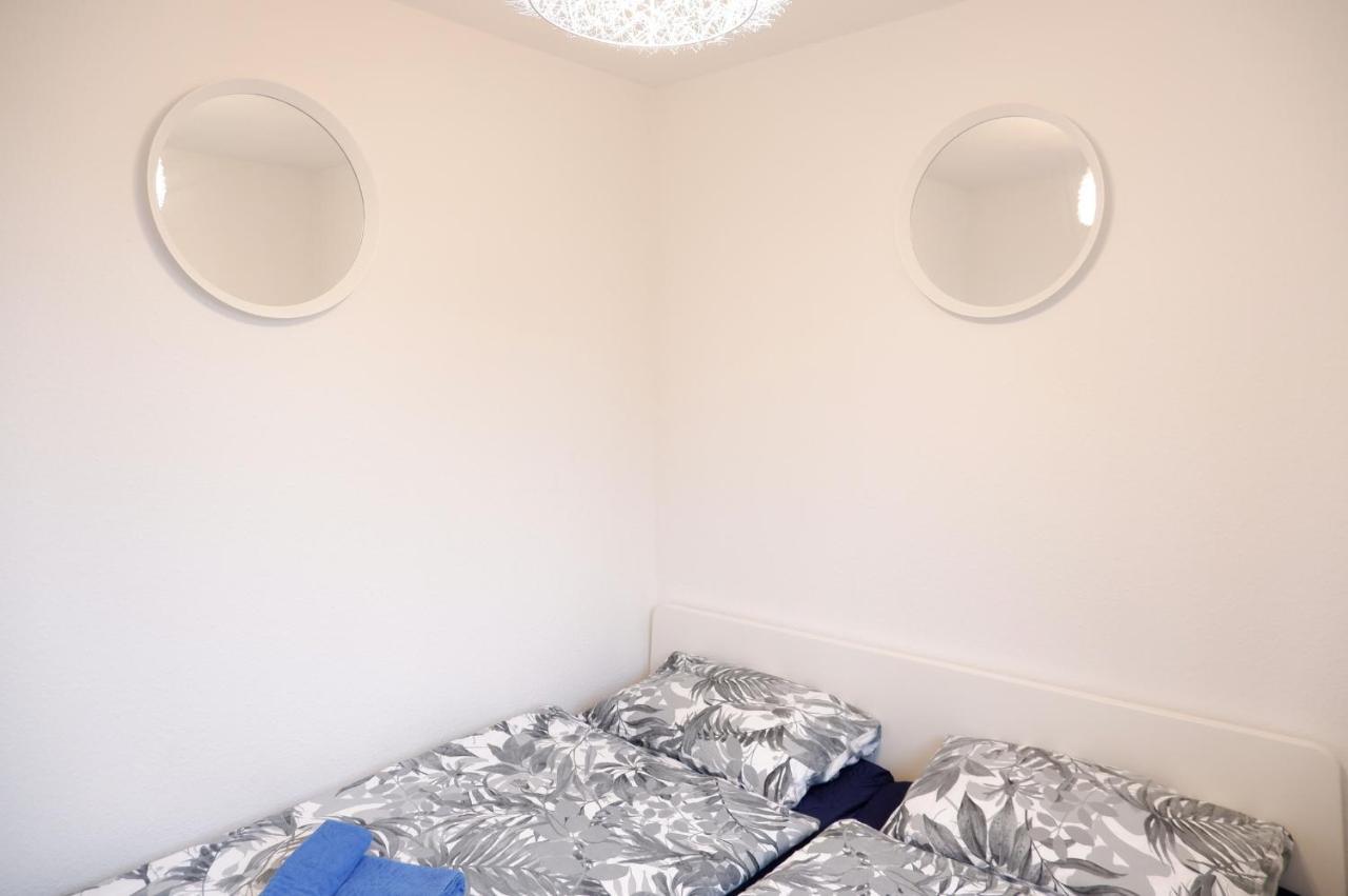 Outletcity Apartment Ferienwohnung Metzingen Metzingen  Extérieur photo