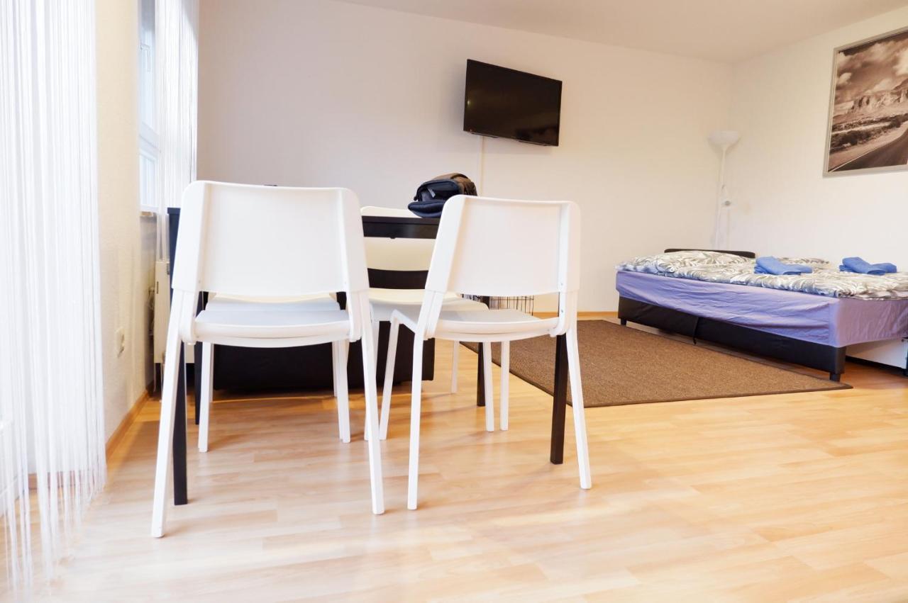 Outletcity Apartment Ferienwohnung Metzingen Metzingen  Extérieur photo